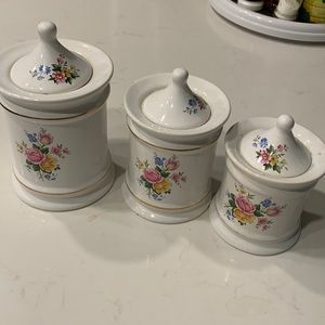 Three Porcelain Jar sizes height